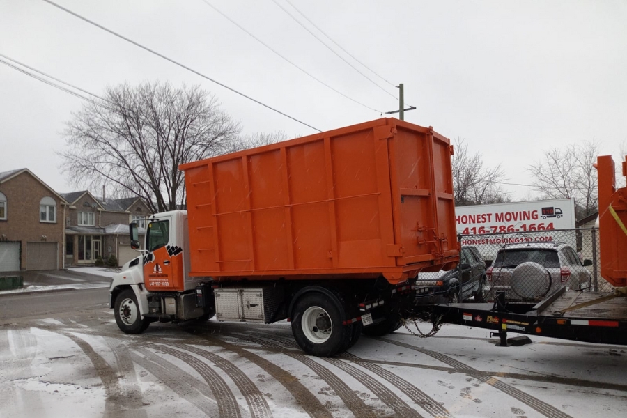 Junk Removal by Bins Toronto 磊 Call Today (647) 479-2152