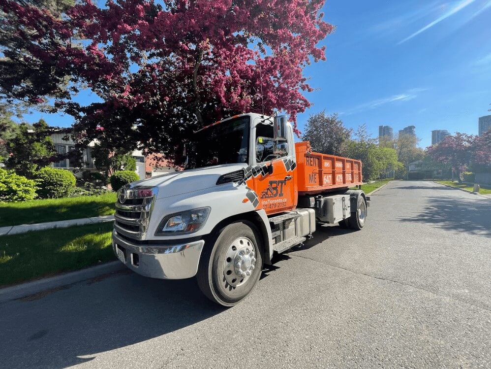 toronto bins on the road