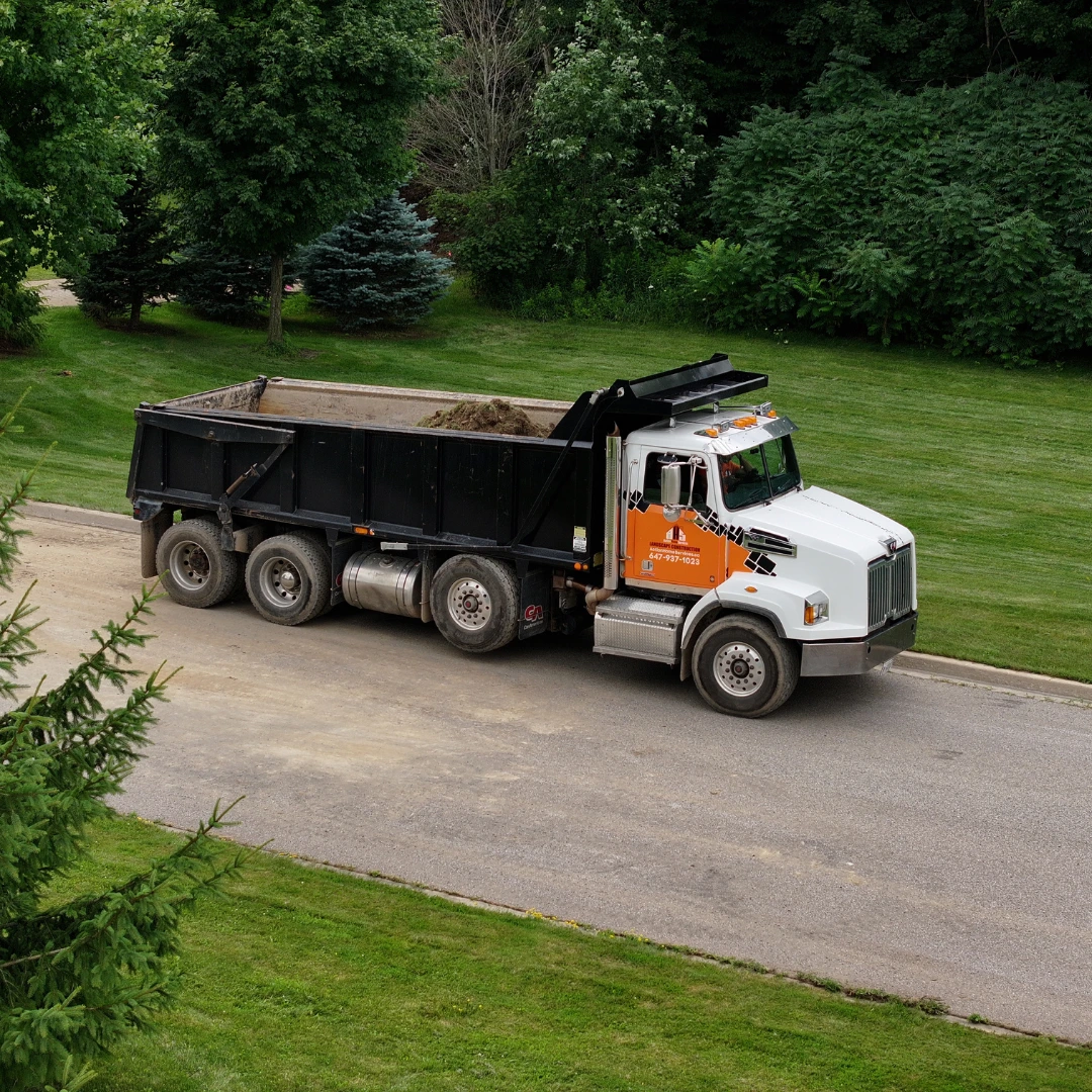 dump truck rental vaughan