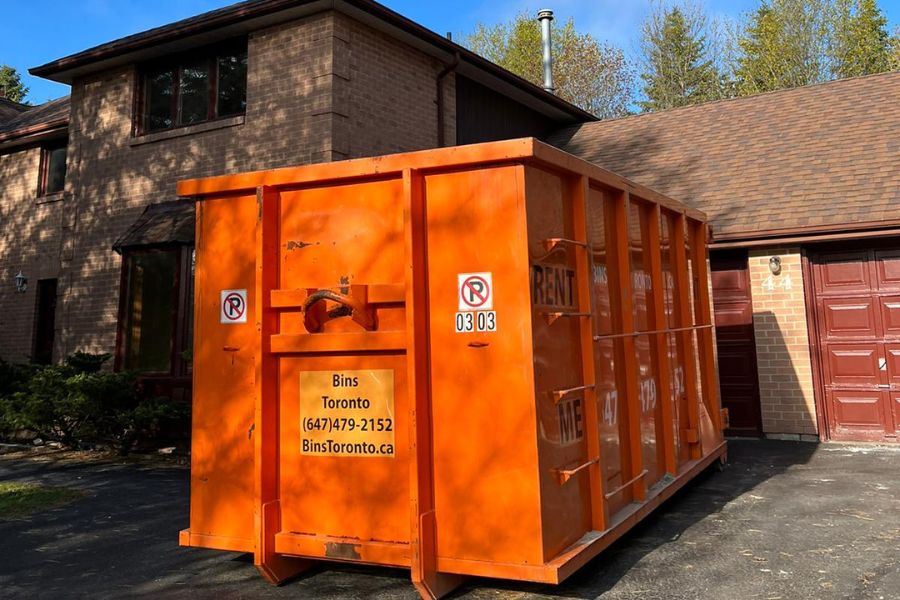 downsizing in toronto with bin rental